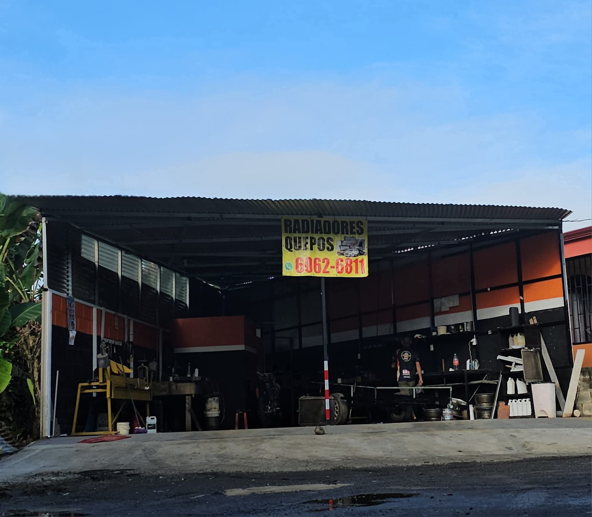 Fachada del Taller Radiadores Quepos